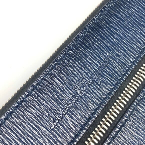 Salvatore Ferragamo logo Pouch with strap Clutch bag Leather Navy - Picture 10 of 16